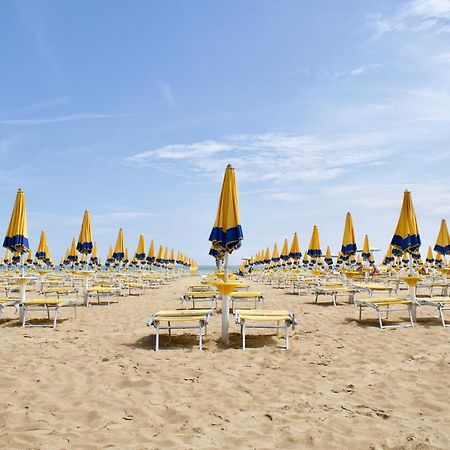 Appartamento Alghe Rosse Lido di Jesolo Bagian luar foto