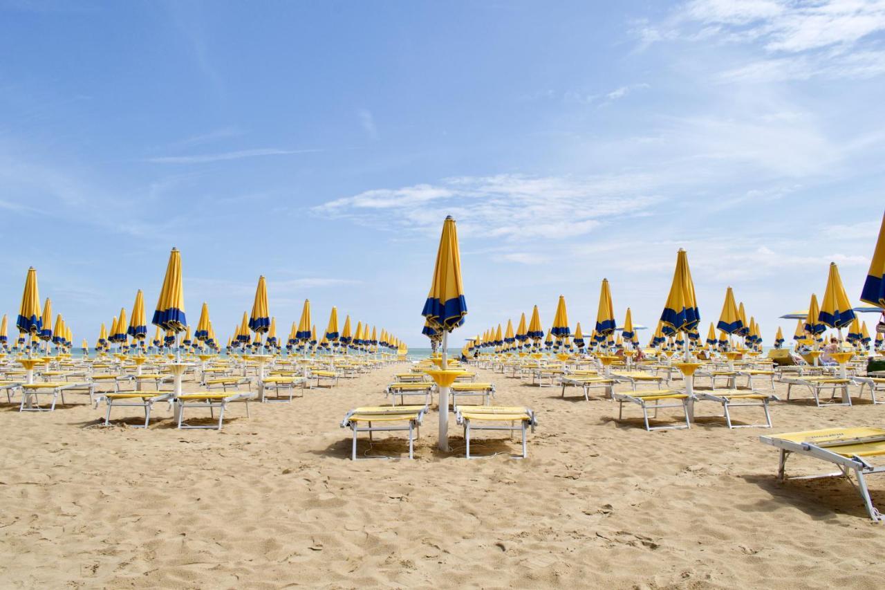 Appartamento Alghe Rosse Lido di Jesolo Bagian luar foto